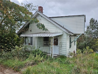 806 Ridge Ave, Jeannette, PA 15644