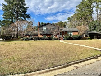 205 Saint Marys Pkwy, Fayetteville, NC 28303