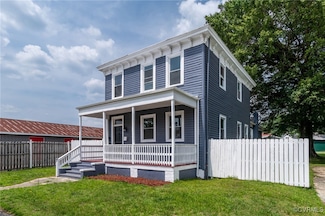 207 E Virginia Ave, Crewe, VA 23930