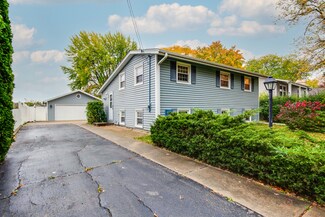 17983 W Winnebago Dr, Grayslake, IL 60030