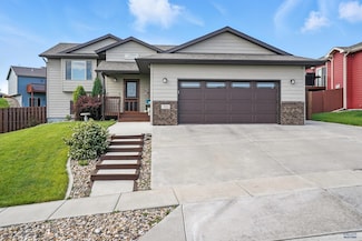 321 E Bengal Dr, Rapid City, SD 57701
