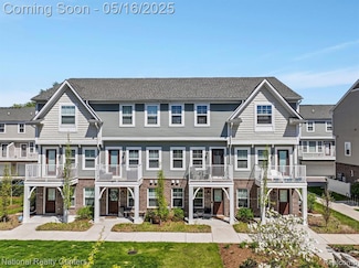 381 Heatherdale Ln, Ferndale, MI 48220