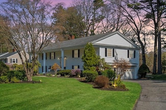 14 Cherry Oca Ln, Framingham, MA 01702