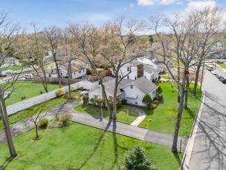 1039 5th Ave, Wall Township, NJ 07719
