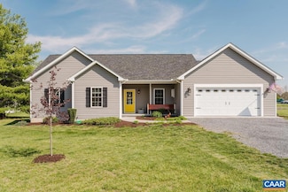 45 Auburn Dr, Grottoes, VA 24441