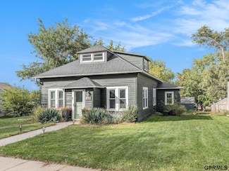 360 Maple St, Springfield, NE 68059