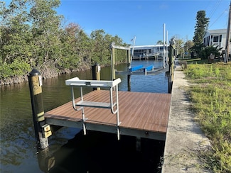 196 Bimini Dr, Palmetto, FL 34221