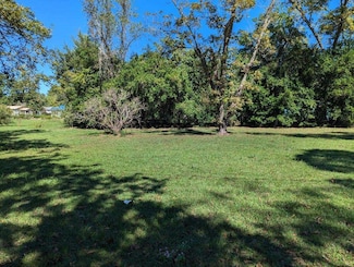 69 Newton St, Camilla, GA 31730