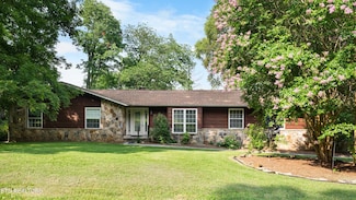 599 Melton Hill Dr, Clinton, TN 37716