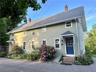 16 Paddy Hill Rd, Wakefield, RI 02879