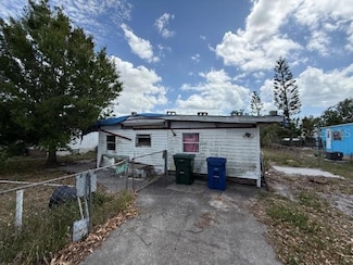 1707 Scotties Place, Nokomis, FL 34275