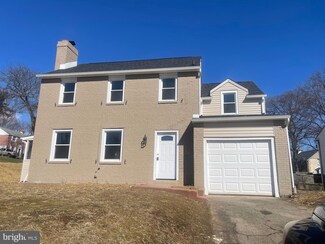 65 W Salisbury Dr, Wilmington, DE 19809