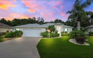 20542 Queen Alexandra Dr, Leesburg, FL 34748