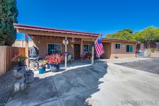 820 Frances Dr, Vista, CA 92084