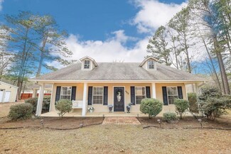482 Tina St, Hampton, AR 71744