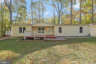 39797 Persimmon Creek Rd, Mechanicsville, MD 20659