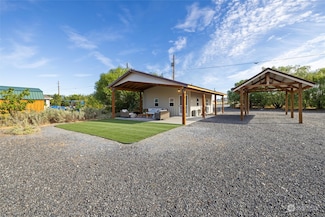 18228 SW Shore Ave, Beverly, WA 99321