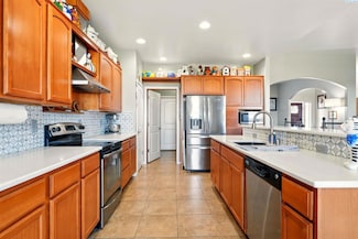 9915 S Grandview Ln, Kennewick, WA 99338