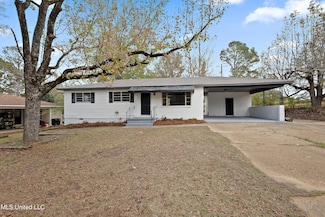 338 S Fox Hall Rd, Pearl, MS 39208