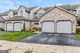 2692 Fairway Dr Unit 2692, York, PA 17402