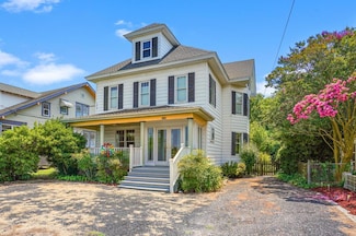 4282 Main St, Chincoteague Island, VA 23336