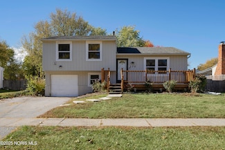 170 Edgewood Dr, Perrysburg, OH 43551