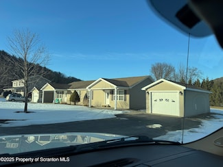 74 Kirsten's Way, New Milford, PA 18834