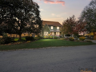 5995 W Clare Rd, Clare, IL 60111