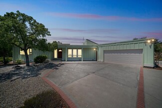 11475 Canyon View Cir, Cupertino, CA 95014