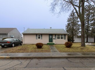 447 E Elm St, Winchester, IN 47394