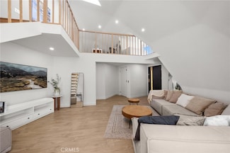 9540 Wheatland Ave, Sunland, CA 91040