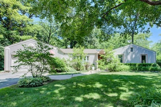 14576 W River Oaks Dr, Lincolnshire, IL 60069