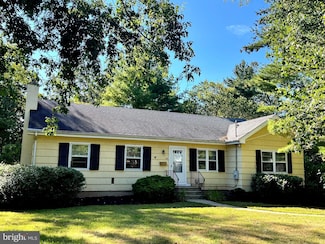 430 Sked St, Pennington, NJ 08534