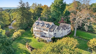 2 Belmont Dr, Irvington, NY 10533