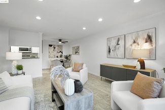 39821 Cedar Blvd Unit 111, Newark, CA 94560
