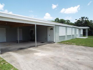 2111 Prairie Rd, West Palm Beach, FL 33406