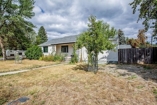 1001 E Hawthorne Ave, Colville, WA 99114