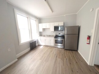 136 W 30th St Unit 1, Bayonne, NJ 07002