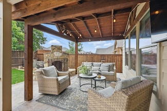 3964 Hunter Peak Rd, Roanoke, TX 76262