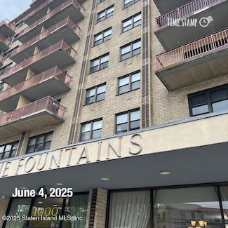 1000 Clove Rd Unit 2D, Staten Island, NY 10301