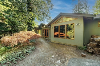 15515 Waynita Way NE, Bothell, WA 98011