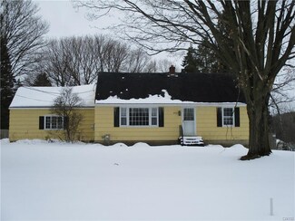2866 Falls Rd, Marcellus, NY 13108