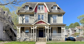 214 Broadway, Norwich, CT 06360
