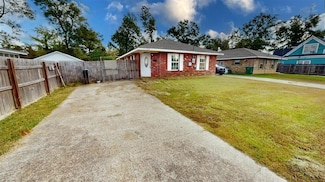 308 Coffee St, Dequincy, LA 70633