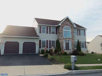 205 S Arthur Dr, Reading, PA 19608