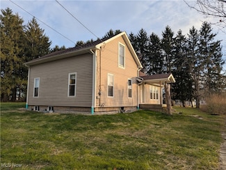 15401 Madison Rd, Middlefield, OH 44062