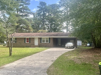 6567 Fairway Dr, Grifton, NC 28530