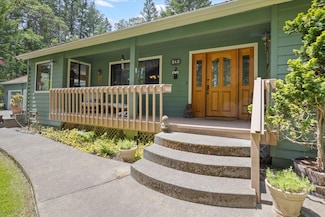 198 Rossier Ln, Grants Pass, OR 97527