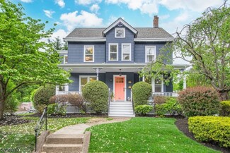 446 Valley Rd Unit 2, Montclair, NJ 07043