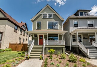 1323 Ashland Ave, Evanston, IL 60201